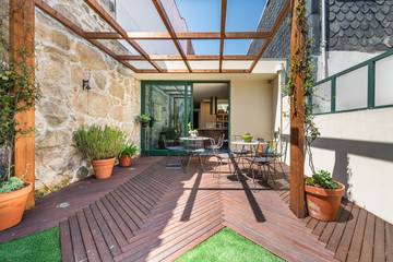 Vacation Rental for 2 Guests in Historic city of Porto, Porto, Picture 1