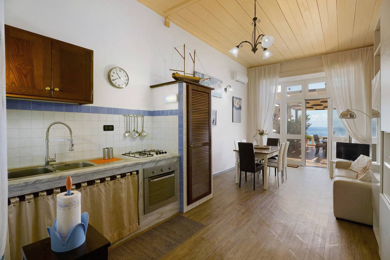 Ferienhaus 'Villino Dei Fiori' mit Meerblick, Wlan und Klimaanlage in Casamicciola Terme, Ischia