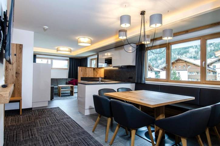 Hütte für 6 Personen, mit Balkon und Ausblick in Ischgl - 4