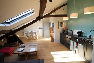 Ferienwohnung für 7 Personen, mit Garten und Whirlpool in Versailles