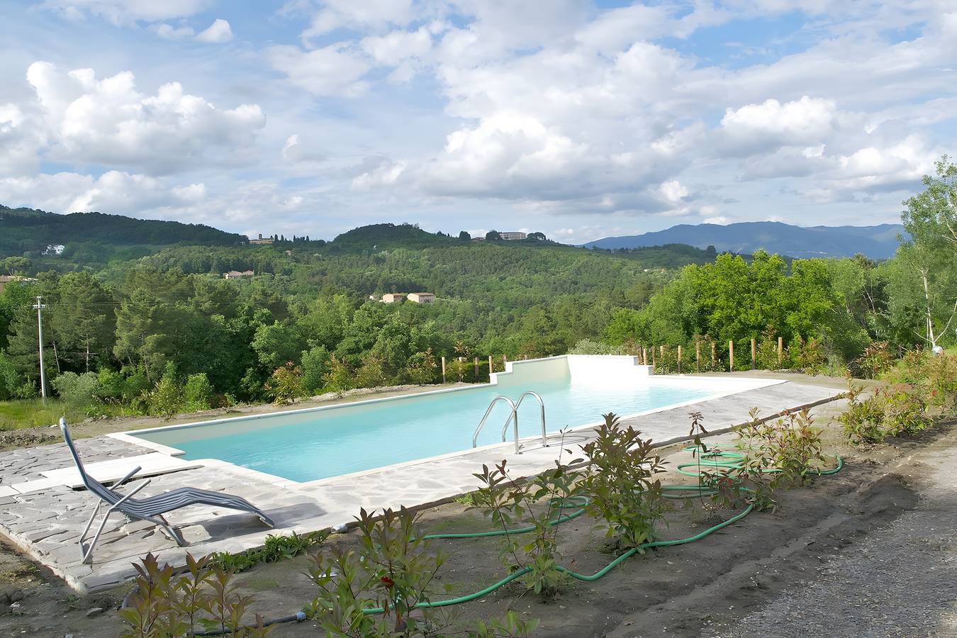 Villa 'In Collina Con Piscina' with private pool, private garden and Wi-Fi in Lucca, Lucca Provisen