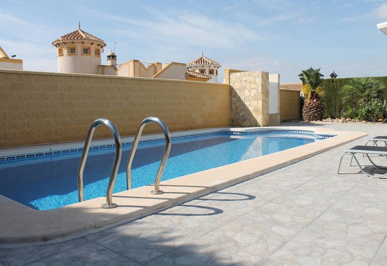 Villa 'Capricho' avec vue sur la montagne, piscine et Wi-Fi in Mazarron Country Club, Mazarrón