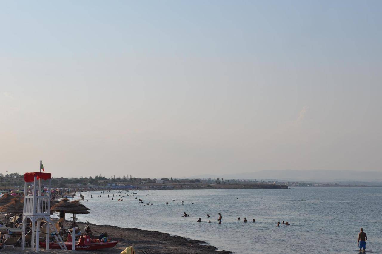 La brezza in Spiaggia della Spinazza, Noto und Umgebung