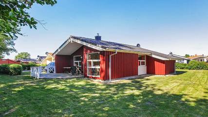 Ferienhaus für 6 Personen, mit Whirlpool und Sauna sowie Garten und Terrasse in Lensterstrand