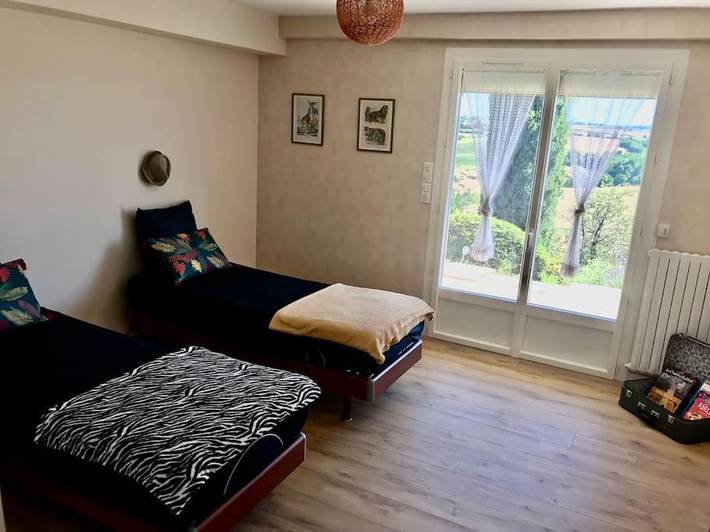 Gîte pour 6 personnes, avec jardin et vue à Thouars - 3