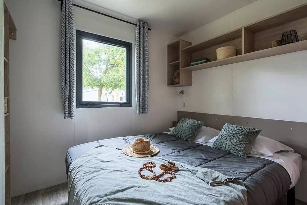 Mobil-Home Presta+ Tribu 7 Pièces 12 Personnes Climatisé + Tv in Lannion, Ceinture Dorée