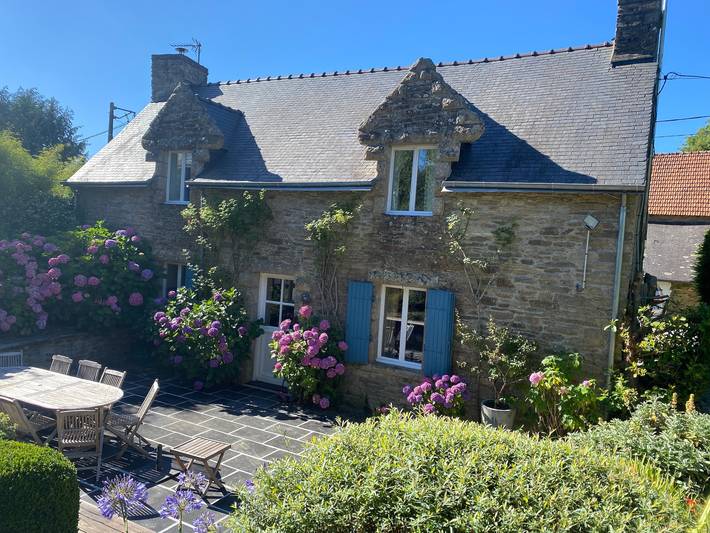 Villa Kergariou - Longère bretonne avec jardin, terrasse et accès plage in Clohars-Carnoët, Côte de Cornouaille
