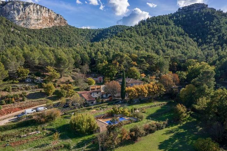 Appartement de vacances pour 12 personnes, avec sauna ainsi que piscine et jardin