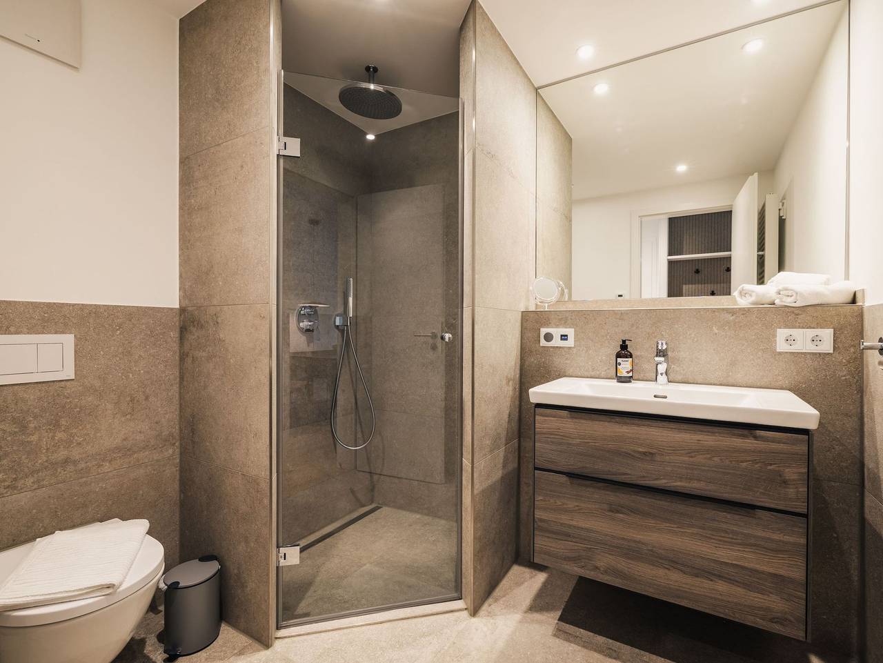 Ganze Ferienwohnung, Strandvilla Zingst Appartement 02 / Eg - Strandvilla Zingst Whg 02 / Eg in Ostseebad Zingst, Zingst