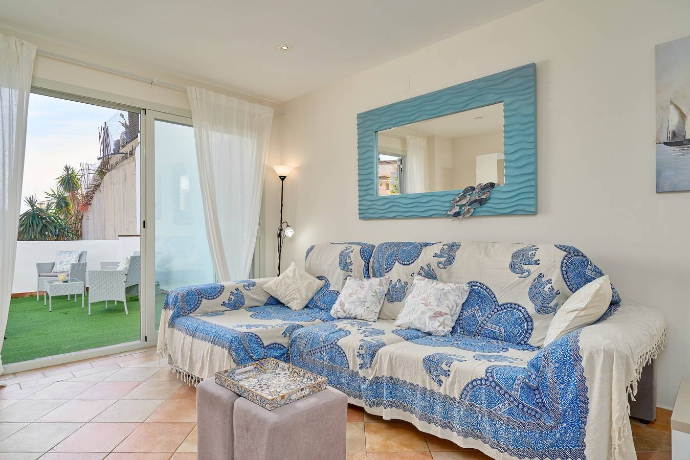 Ganze Wohnung, Apartment 'La Casita Azul' mit Gemeinschaftspool, Wlan und Klimaanlage in Playa San Cristobal, Almuñecar