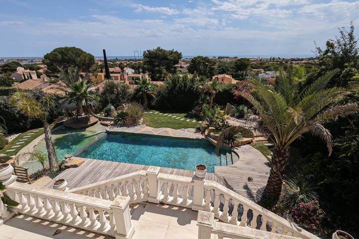 Villa pour 11 personnes, avec piscine et jardin, adapté aux familles au Cap d'Agde