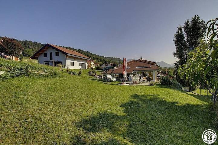 Location de vacances pour 2 personnes, avec Jardin à Montanges