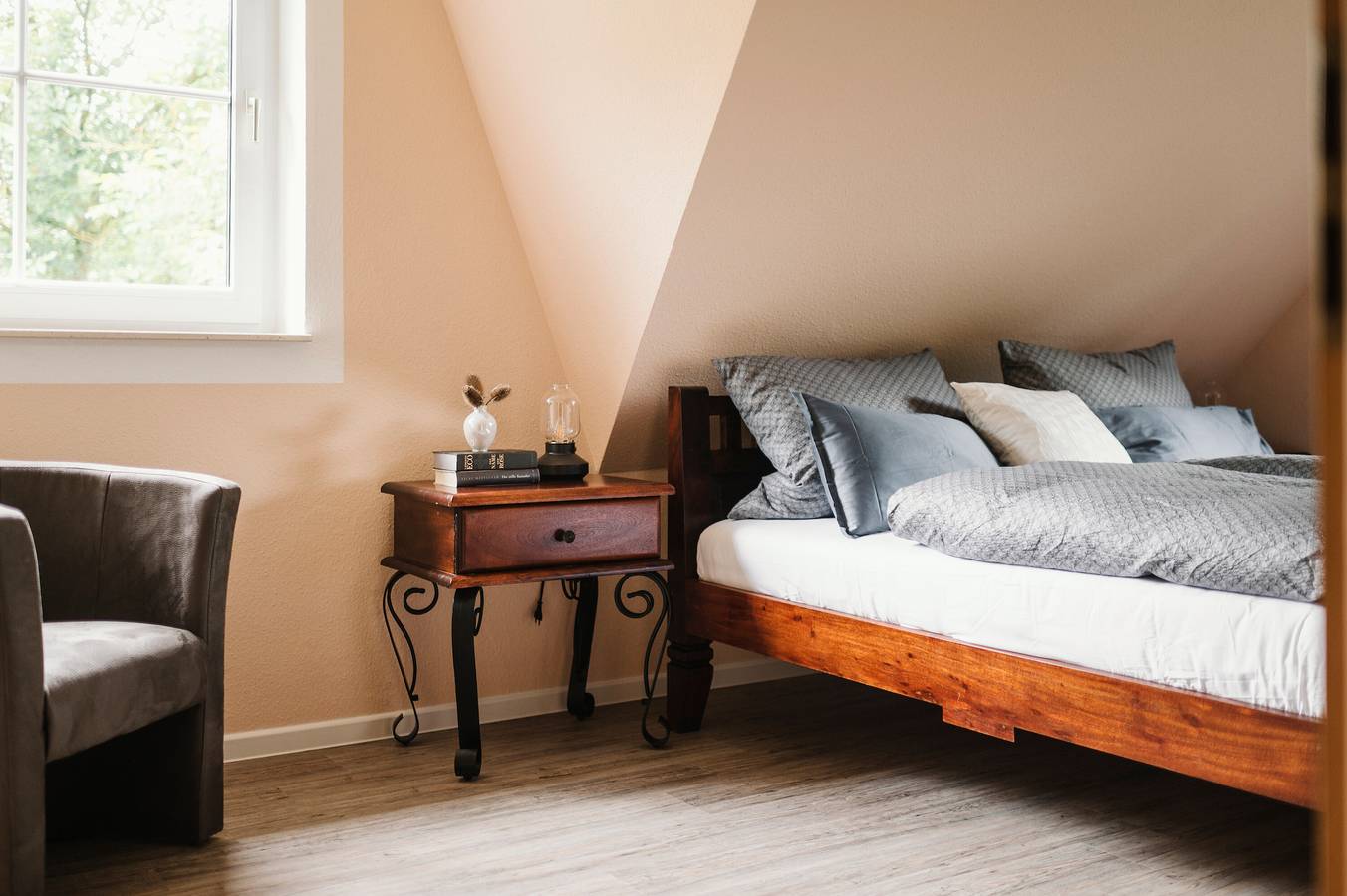 Ferienhaus 'Kleinod' mit Bergblick, gemeinsamer Terrasse und Wlan in Naumburg (Hessen), Hessisches Bergland