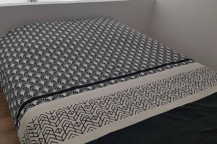 Gîte pour 4 personnes, avec jardin et piscine à Eyguières - 2