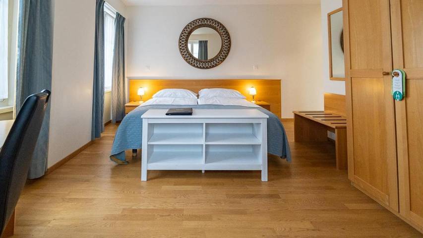 Hôtel pour 4 personnes, avec Jacuzzi à Bulle