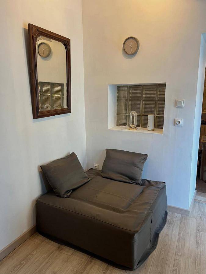 Location de vacances pour 6 personnes, avec piscine et terrasse, animaux acceptés à Lunel-Viel - 4