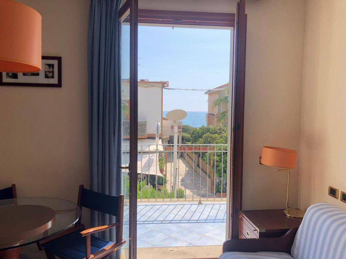 Miramare Suite in Marina di Cecina, Cecina