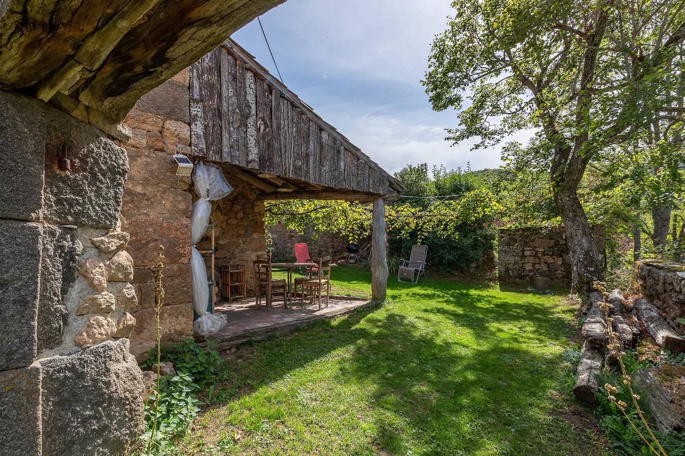 Ferienhaus 'La Treille' mit Bergblick und Wlan in Saint-Barthélemy-Grozon, Tournon-sur-Rhône und Umgebung