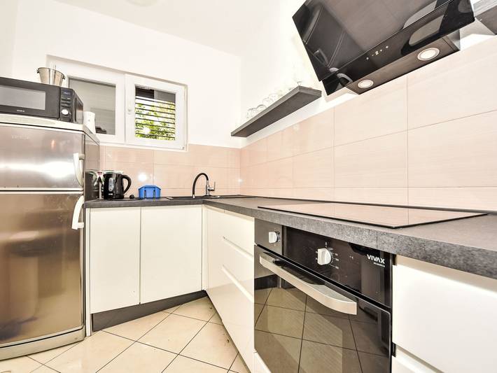 Ferienwohnung für 4 Personen, mit Terrasse in Sukosan