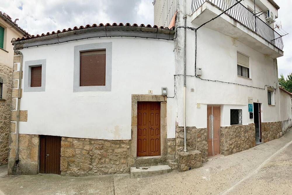 Casa en Villamiel con vistas a las montañas in Villamiel, Sierra de Gata