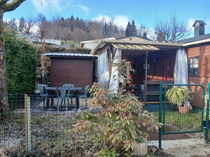 Location de vacances pour 6 personnes, avec jardin ainsi que terrasse et piscine à Novalaise - 3