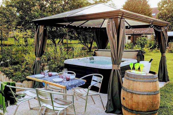 Ferienhaus für 6 Personen, mit Balkon und Whirlpool - 1