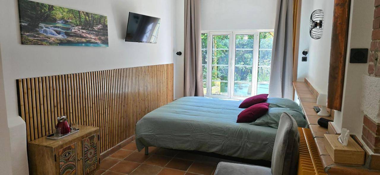 Voyages & Escales in Thézan-lès-Béziers, Côte méditerranéenne (France)