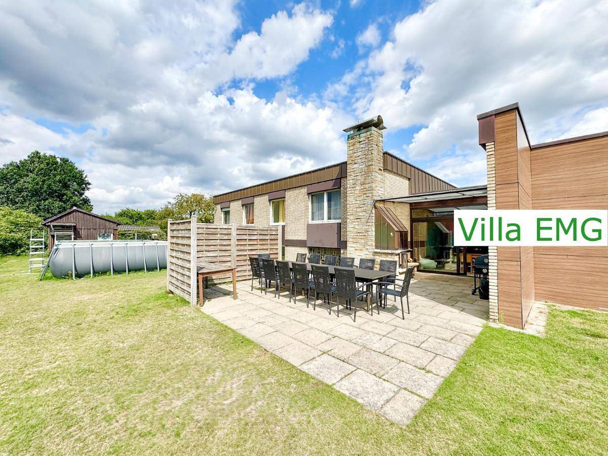 Ferienhaus Villa Emg Saerbeck nah Münster Riesenbeck Osnabrück mit Pool, Sauna, Garten für Familien Gruppen bis 23 Personen in Saerbeck, Münsterland