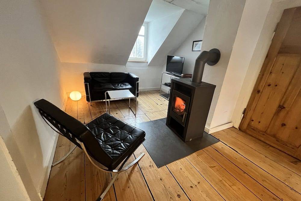 Ganze Wohnung, Gemütliche 2-Zimmer-Wohnung, großer Garten, zentral gelegen in Emmendingen, Südschwarzwald