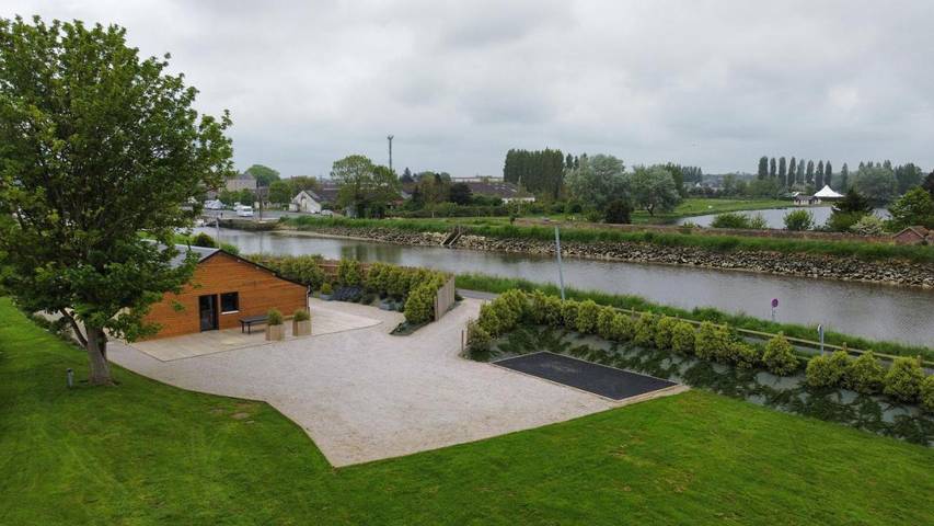 Location de vacances pour 8 personnes, avec Terrasse à Isigny-sur-Mer