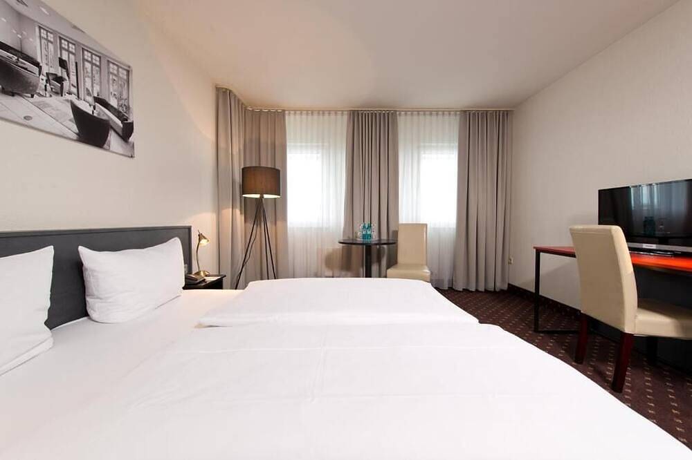 Relaxing Stay Close to Schwetzingen Palace | Free Parking & Pets Allowed in Hockenheimring, Hockenheim