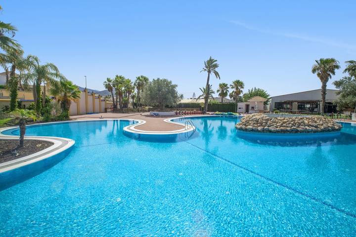 Vacation rental for 5 people, with Yard in Costa Cálida