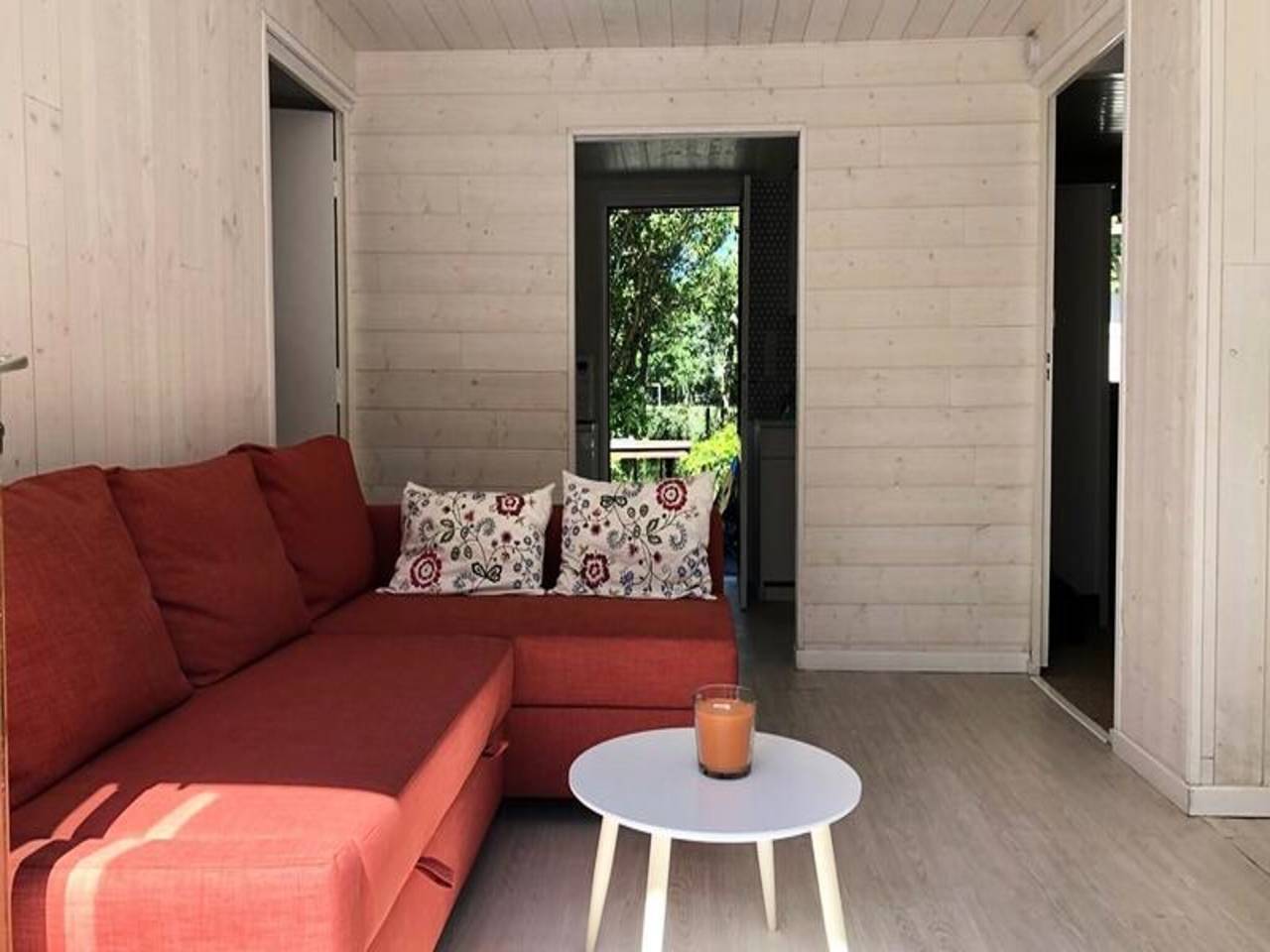 Appartement entier, Chalet avec jardin près de la côte française in Hourtin, Parc naturel régional du Médoc