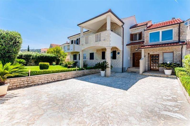 Ganze Ferienwohnung, Komplett ausgestattete Wohnung für 7 Personen in Supetar, Brac