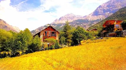 Gîte pour 10 personnes, avec vue et jardin à Pelvoux