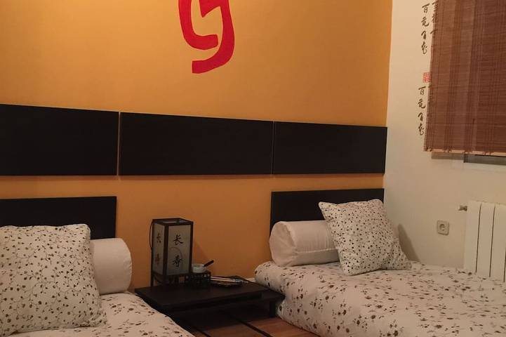 Preciosa casa Spa piscina 95 km Madrid. , tarifa  min 6 adul  temp baja 8 alta in Albalate de Zorita, Provincia de Guadalajara
