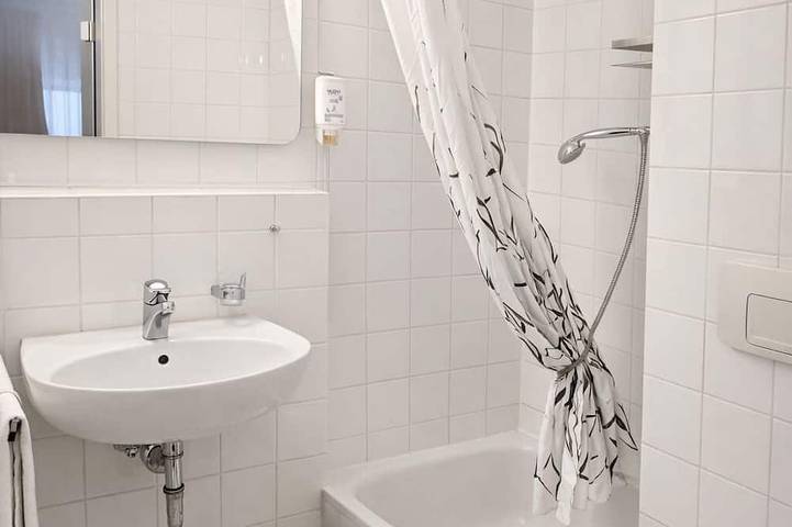 Ganze Wohnung, Modernes Maisonette Apartment mit Küchenzeile in Sindelfingen, Landkreis Böblingen