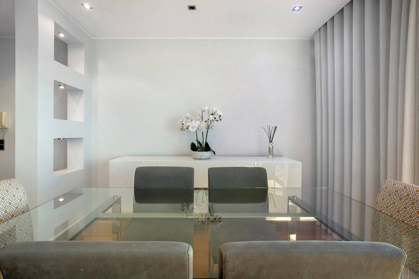 Ganze Wohnung, Leonor Apartment mit Meerblick in São Martinho, Madeira