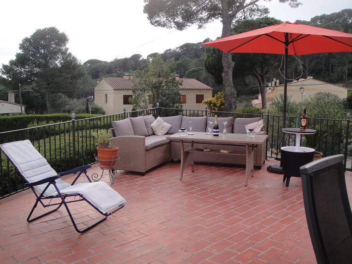 Casa rural para 6 personas, con Balcón y Terraza además de Piscina y Vistas en Baix Empordà