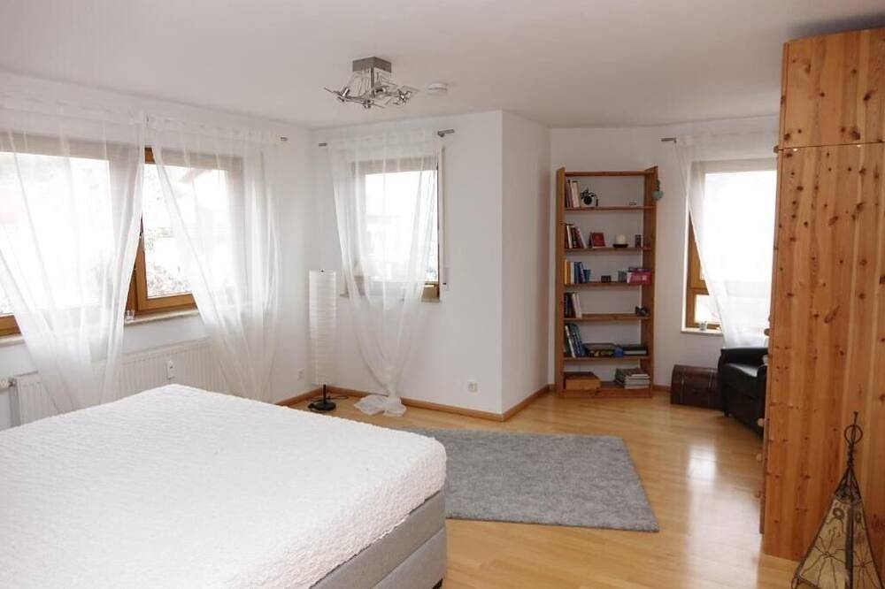 Ganze Wohnung, Fewo Anna - ruhig gelegen, mitten in der Natur, unmittelbar am Neckarsteig in Neckarsteinach, Bergstraße