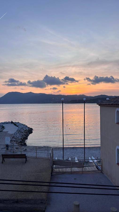 Gîte pour 4 personnes, avec vue, animaux acceptés dans Port de Saint-Elme - 2