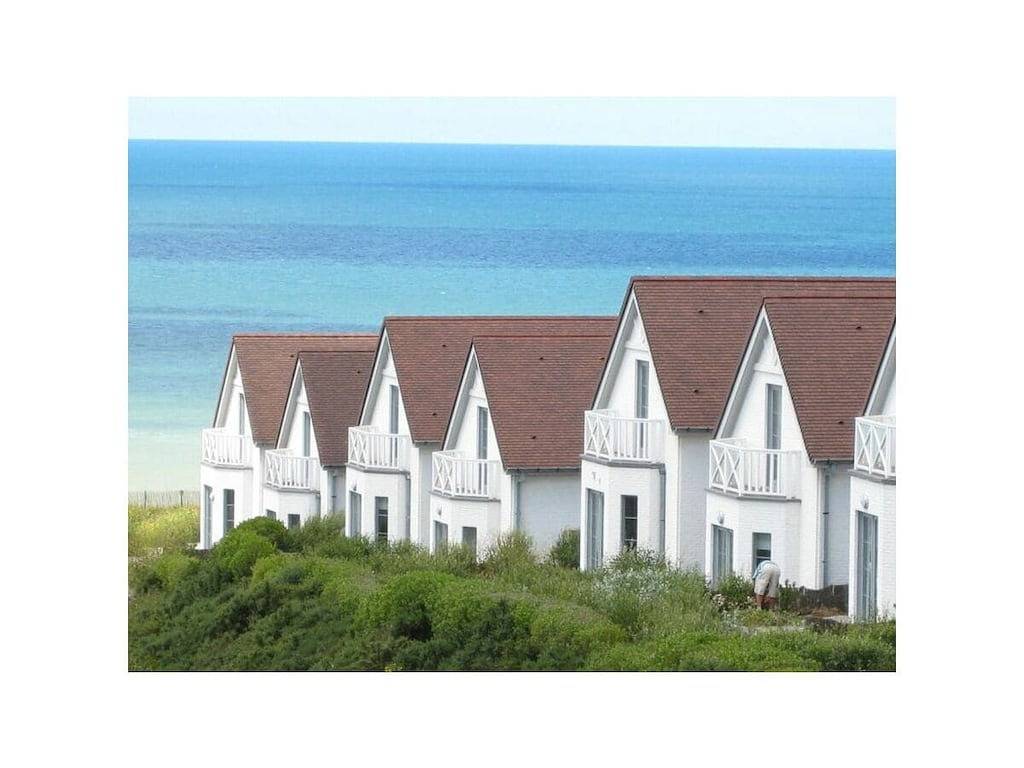Équihen Plage, France | Sirène 1 in Équihen-Plage, Région de Boulogne-sur-Mer
