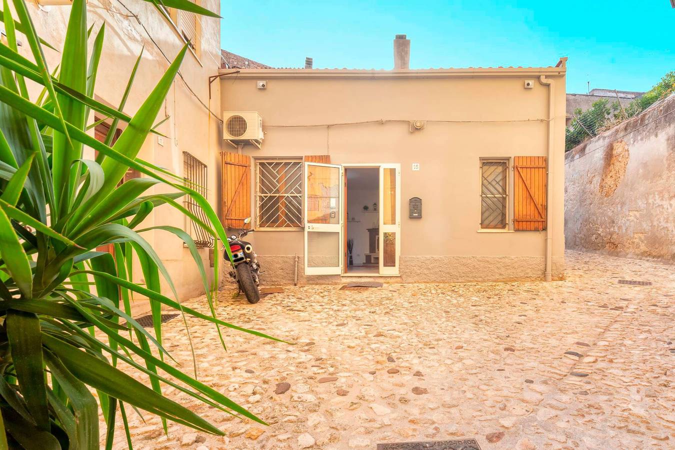 Geheel appartement, Vakantiehuis "La Casetta Bianca" met Airconditioning & Wi-Fi in Sassari, Provincie Sassari
