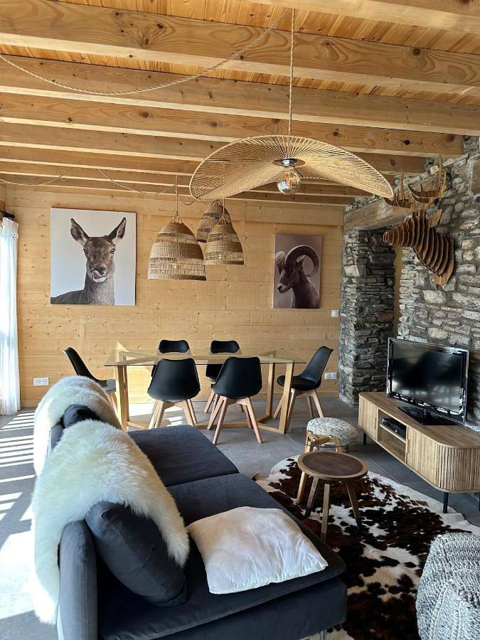 Gîte pour 4 personnes, avec vue et jardin à Montauban-de-Luchon