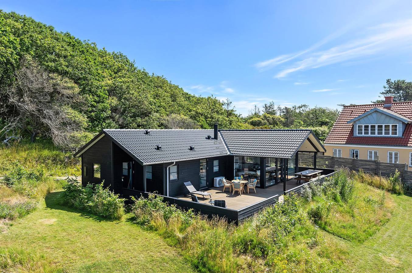 Pet friendly home in Vejby with Wifi in Rågeleje, Kattegat