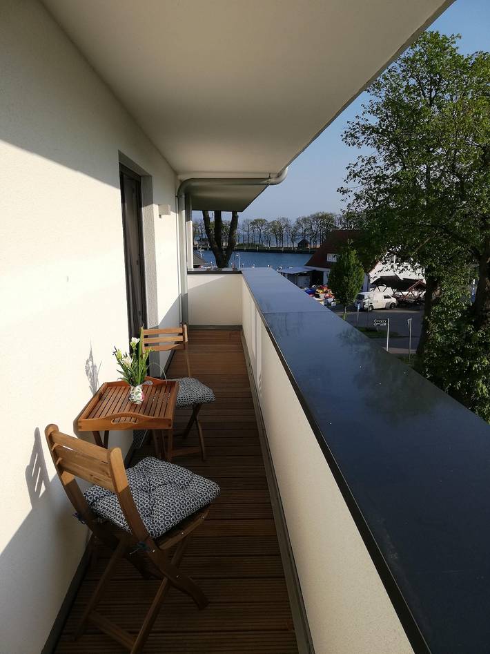 Ferienwohnung für 2 Personen, mit Seeblick und Balkon in Lauterbach (Rügen) - 4