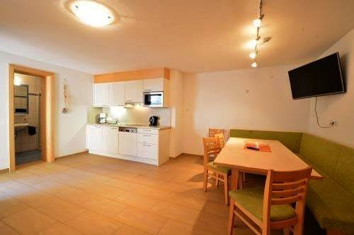 Three-Bedroom Apartment in Mathon, Verwall