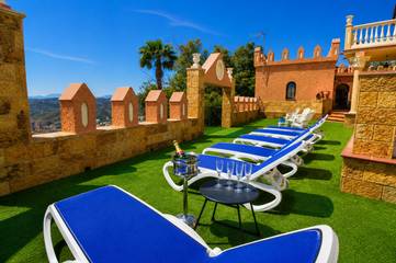 Villa for 15 People in Ciudad Jardín (Málaga), Malaga, Photo 2