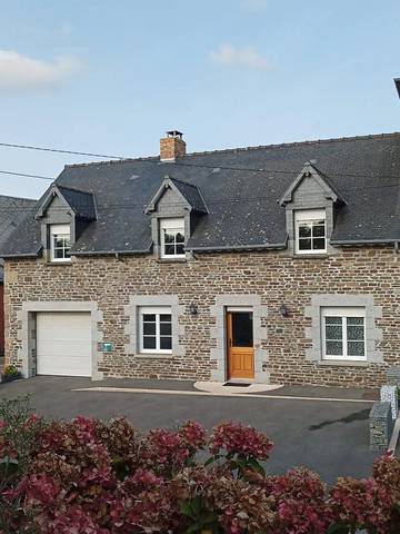 Gîte pour 10 personnes, avec terrasse et jardin à Saint James
