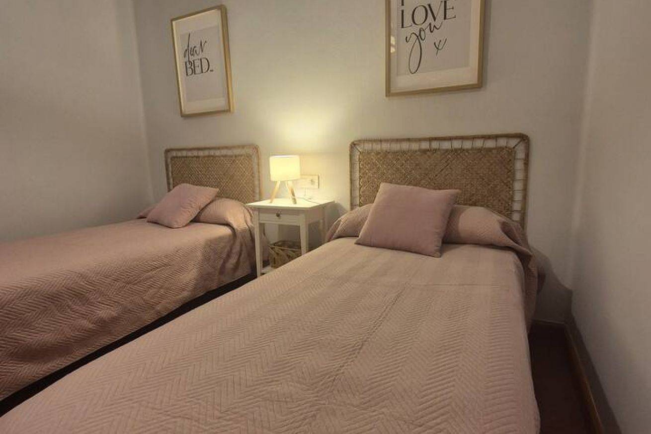 Apartamento entero, Encantador Apartamento con Wi-Fi, Lavadora y Cocina Completa in Cudillero, Costa Verde